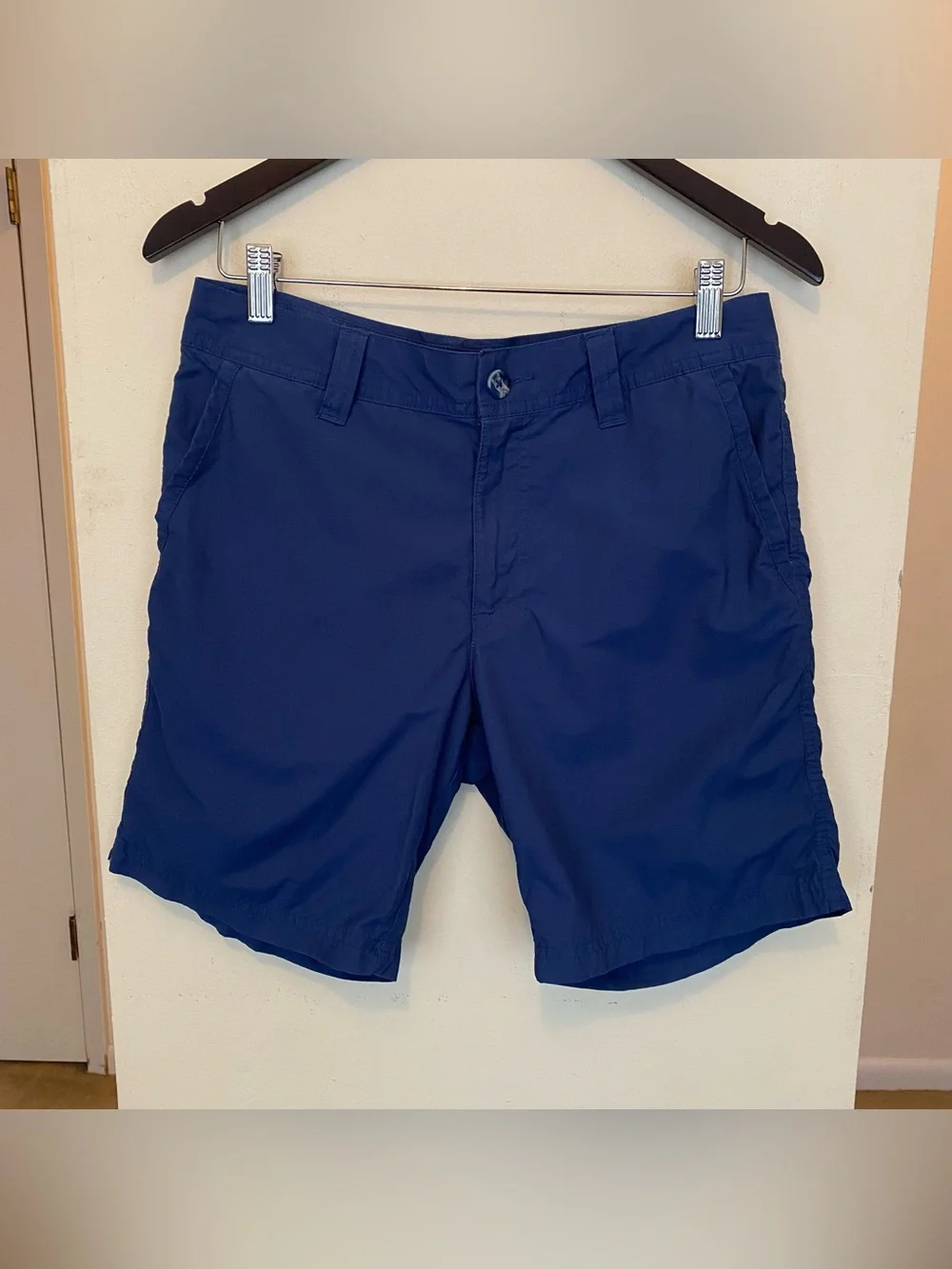 Columbia Mens 30 W 8L Chino Shorts Blue Casual Outdoor Pockets Golf 8” Inseam